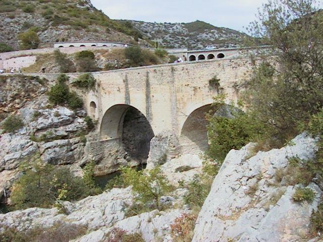 ポン・デュ・ディアブル（悪魔の橋）の画像1